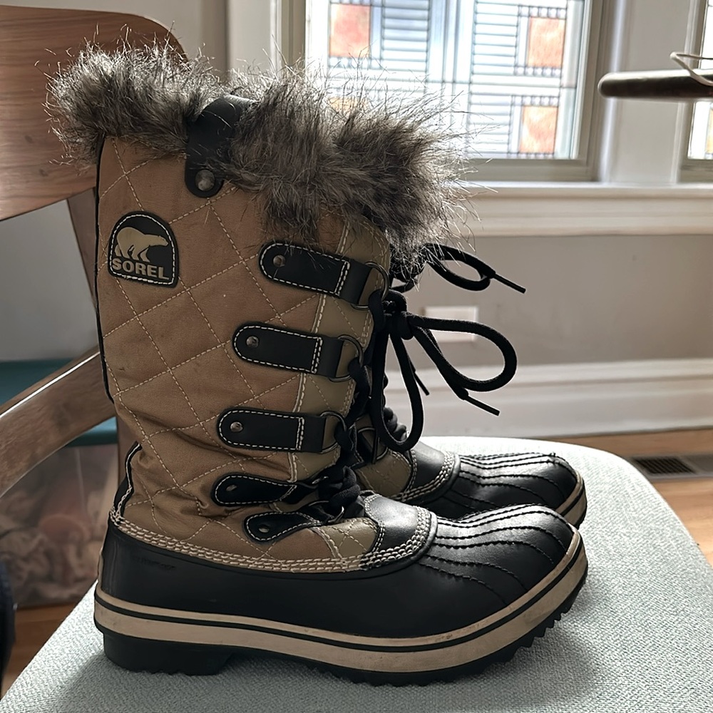 Sorel snow boots